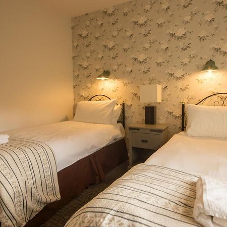 Eyam Cottage - Darwin Lake Holiday Village มัทล็อก ภายนอก รูปภาพ