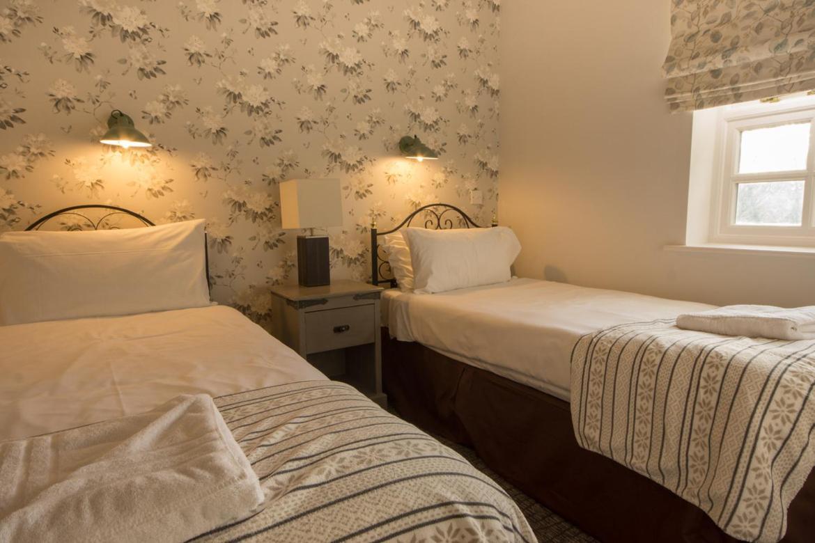 Eyam Cottage - Darwin Lake Holiday Village มัทล็อก ภายนอก รูปภาพ
